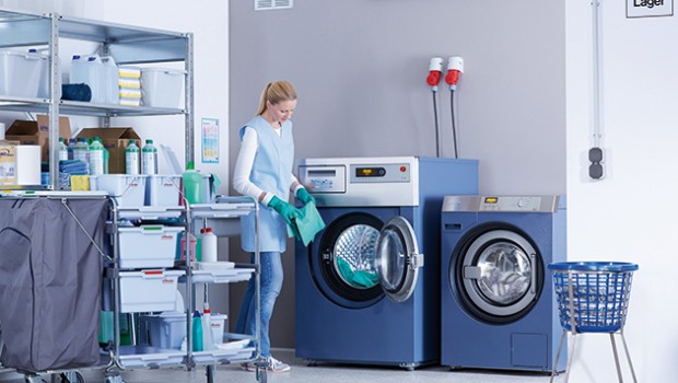 Reinigung Aktuell | Waschen, ausrüsten, wischen